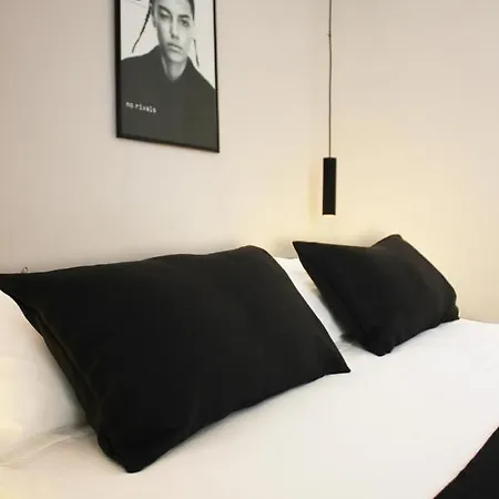 Isabella Di Castiglia Aparthotel
