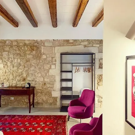 Isabella Di Castiglia Aparthotel