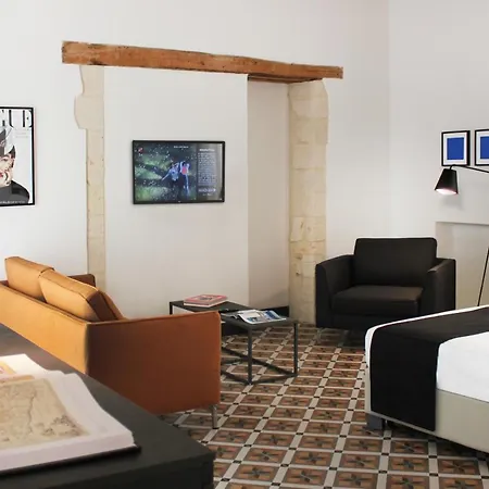 Isabella Di Castiglia Aparthotel