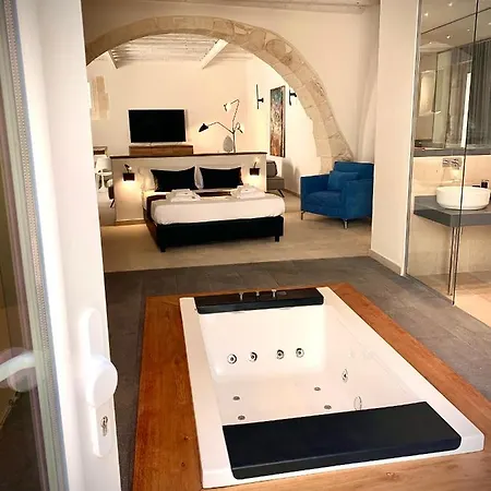 Isabella Di Castiglia Apartmanhotel