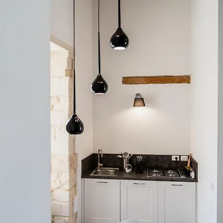 Isabella Di Castiglia Apartmanhotel *